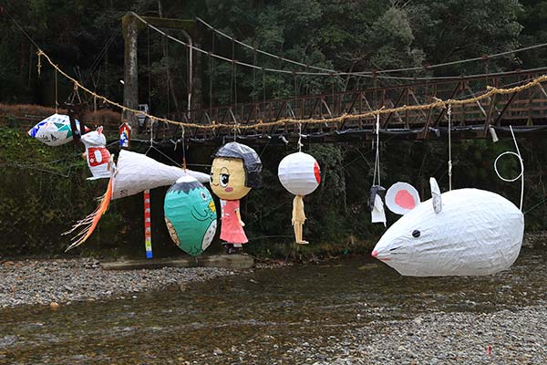 川湯十二薬師祭の揚げ物